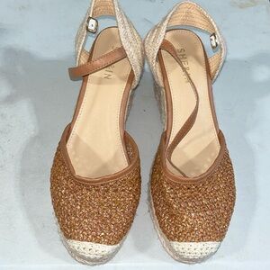 She & In, size 8, beige